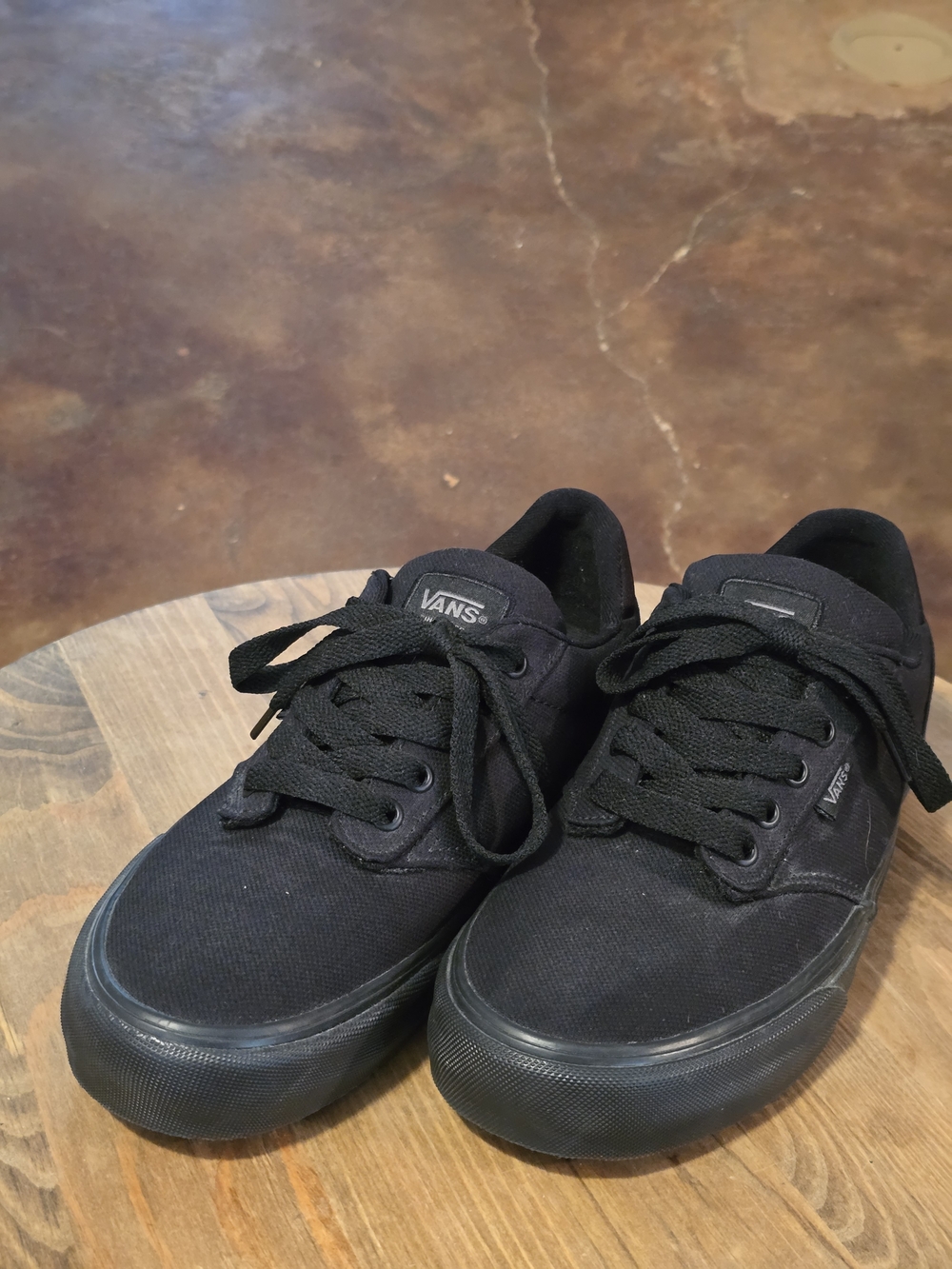 VANS Atwood Deluxe UltraCush Black Low Top Sneakers Men’s 7.5